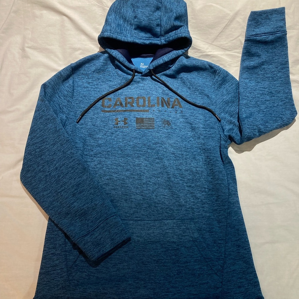 Under Armour Freedom Carolina Gamecocks Sweatshirt, Men’s size MT, NWOT!